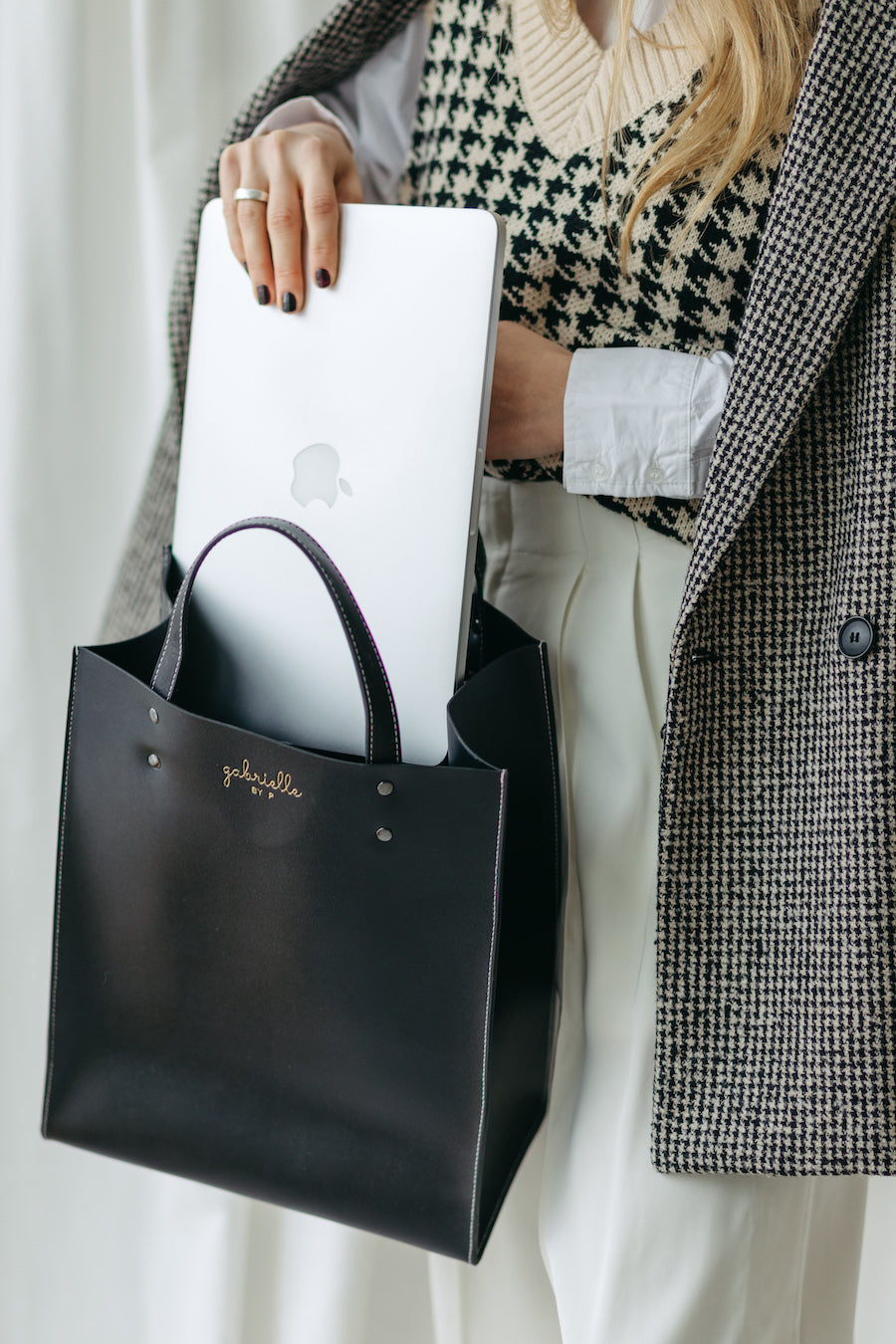 Leoni Tote Large (hög efterfrågan - förbeställ)