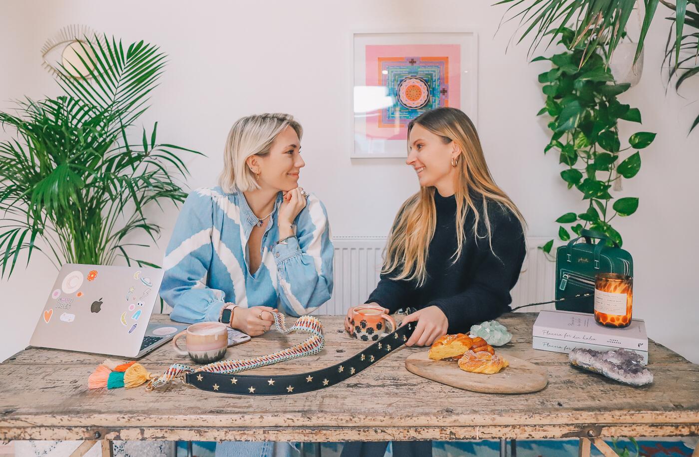 70's Babe Strap + Bag Charm (Leverans vecka 8)