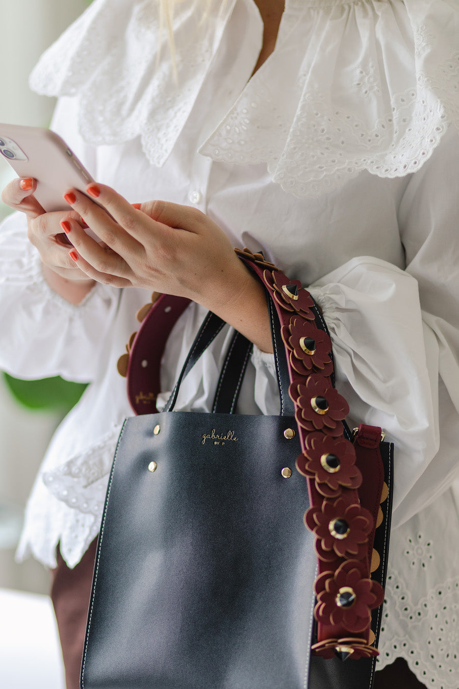 Red Blossom Strap Gold "Regular Length"