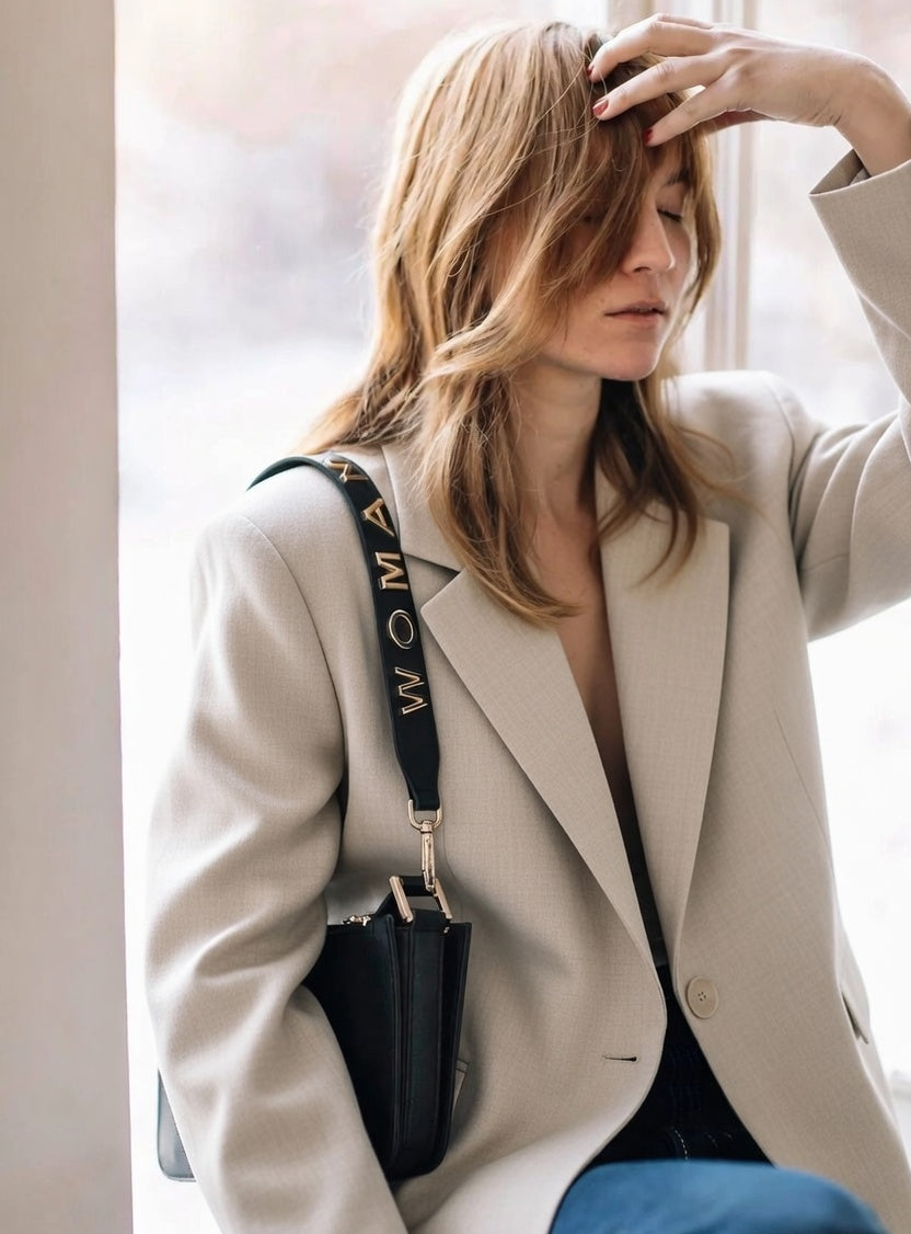 Woman Shoulder Strap Gold